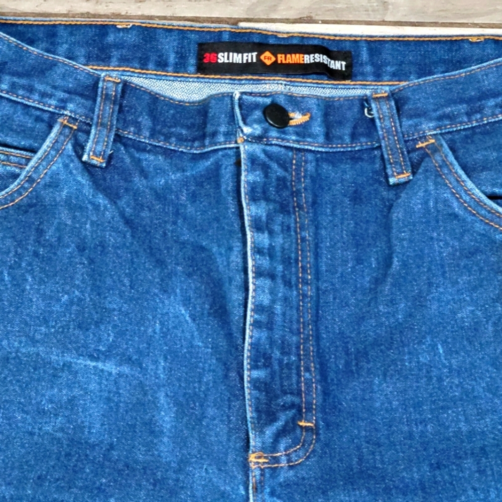 Wrangler Flame Resistant Mens dark wash 36 x 32 1/2  slimfit workwear Jeans